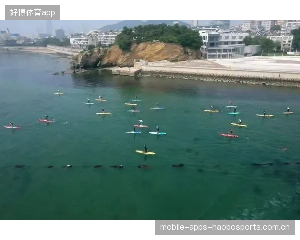 桨板冲浪教练发起“海上救援训练营”获媒体报道,助力海上安全新风尚 桨板冲浪教练发起“海上救援训练营”获媒体报道,助力海上安全新风尚